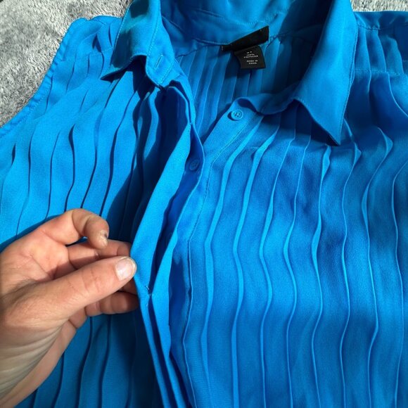 Lane Bryant Womens Top Size 24 Blue Button Up Pleated Flowy Minimalist 17801‎ - Picture 4 of 9